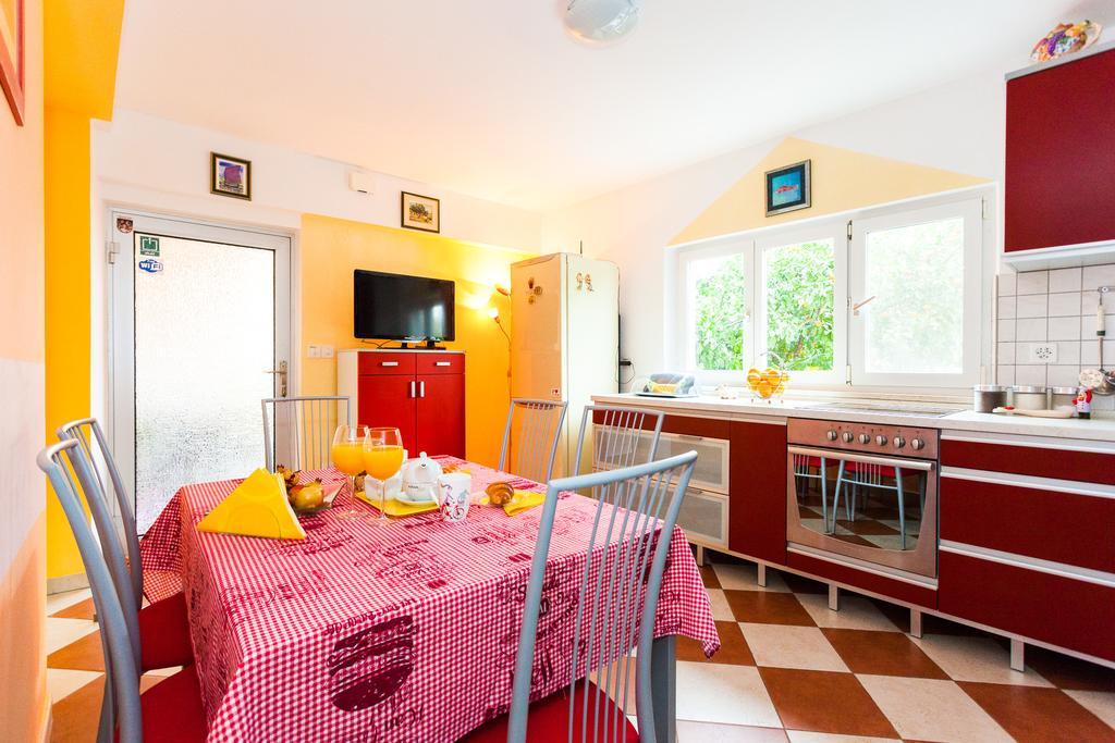 Holiday Home Villa Pindo Стон Екстериор снимка