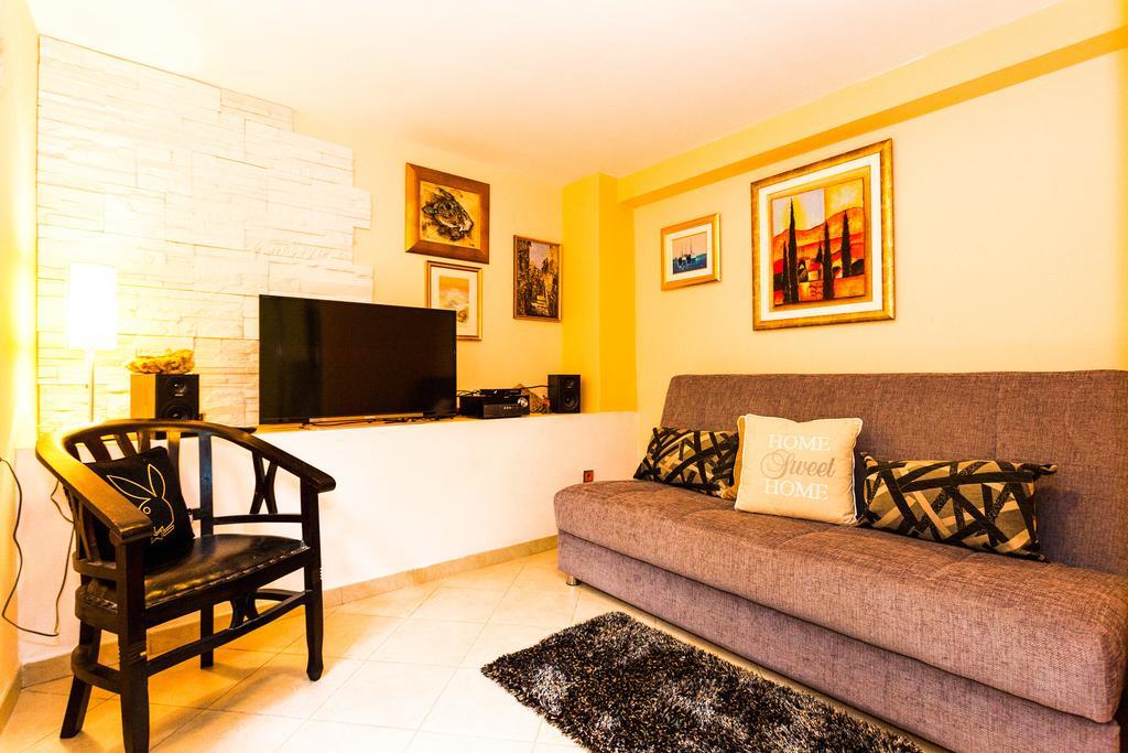 Holiday Home Villa Pindo Стон Екстериор снимка