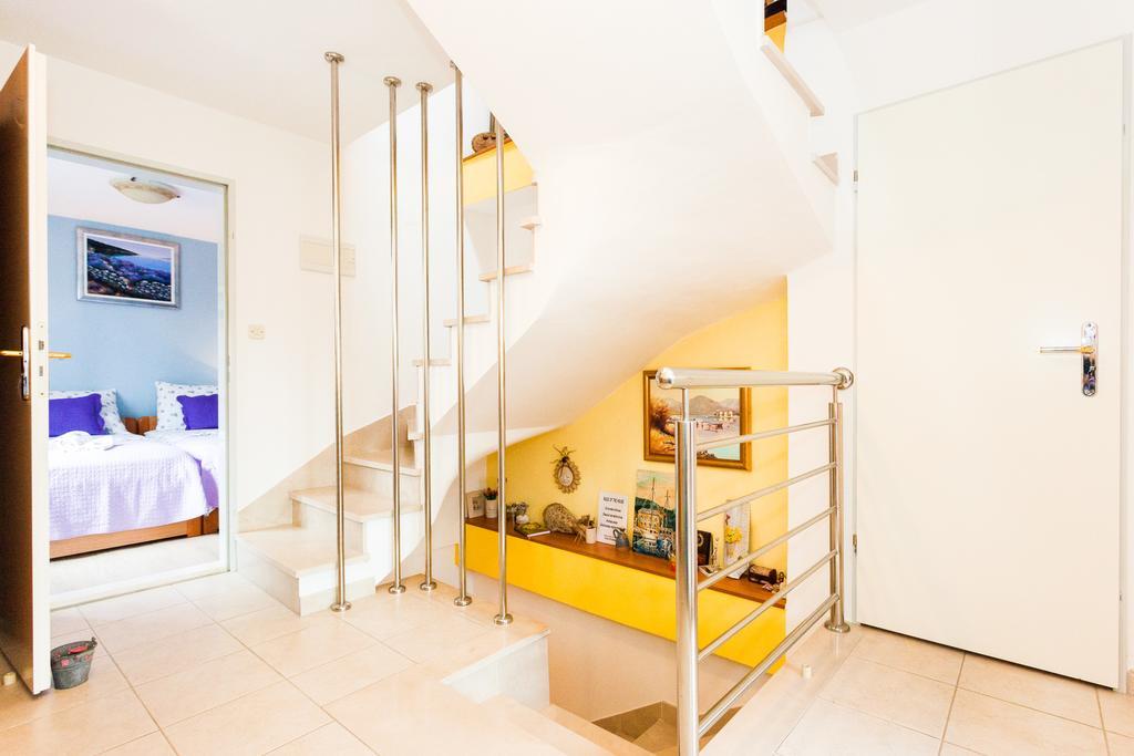 Holiday Home Villa Pindo Стон Екстериор снимка